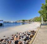 3 Tomaree Street cute 4 bedroom house with aircon in the heart of town - Accommodation VIC