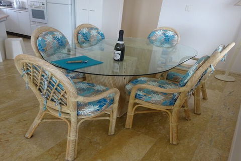 Pacific Rose Winter Holiday Special - Accommodation VIC 2