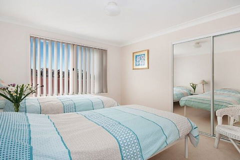 Pacific Rose Winter Holiday Special - Accommodation VIC 3