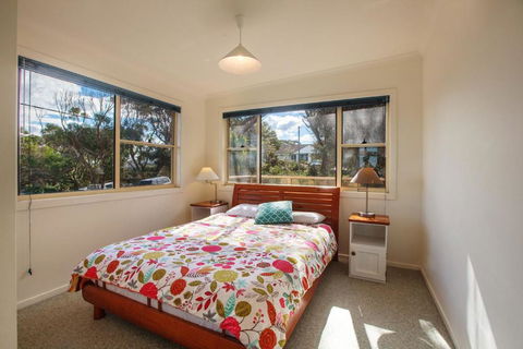 164 Mitchell Pde Spectacular Views - Accommodation VIC 2