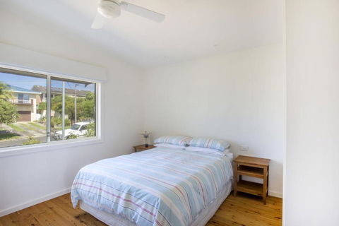 11 Riley St. Stylishly Modern - Accommodation VIC 3