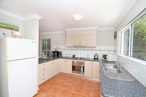 FANTASTIC HOLIDAY UNIT In A PERFECT LOCATION - Accommodation VIC 6