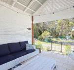 Little Beach House 4 James Crescent Little Beach with air con WiFi  boat parking - Accommodation VIC