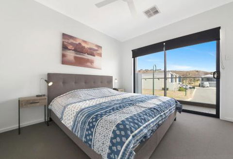 Tee Two On Troon 21 / 30 Troon Drive - Accommodation VIC 2