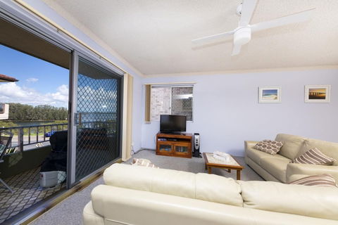 Camelot Unit 06 - Accommodation VIC 1