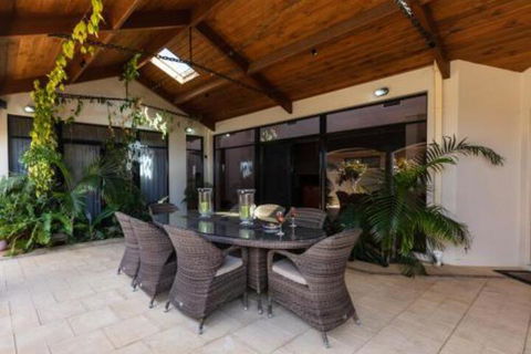 Maidstone Executive Residence - Accommodation VIC 0