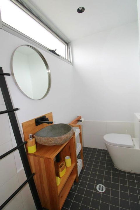 Pacific Terraces 1 38 Pacific Street - Accommodation VIC 3