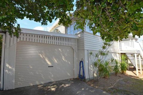 Ocean Breeze Hervey Bay - Accommodation VIC 4