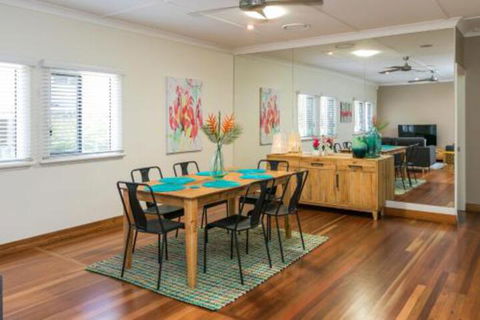 Charming Home By The Sea - Accommodation VIC 3