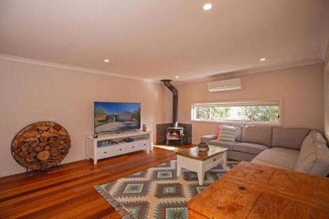 The Little Island Orchard - Accommodation VIC 3