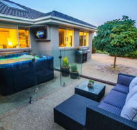 The Little Island Orchard - Accommodation VIC