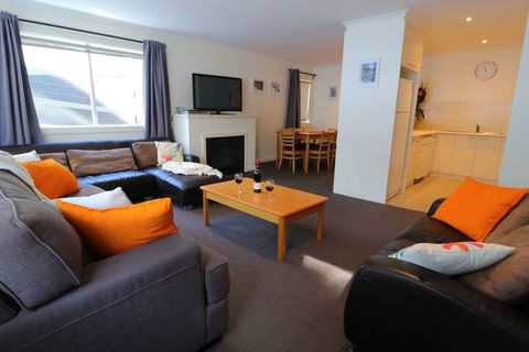 Elkhorn 11 - Accommodation VIC 3