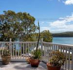 Perfect Seclusion Top Level Only - Accommodation VIC