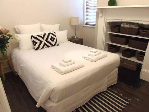 YSG The Edward Townhouse 157 Steps To Town - Accommodation VIC 6