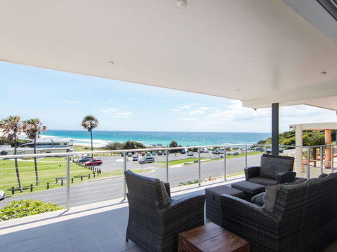 12 Cliff Road - Accommodation VIC 2