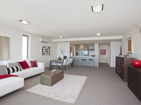 POINT GREY APARTMENT 14 The Point - Accommodation VIC 2