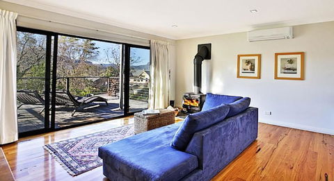 Cloudsong Chalet 1 Close To The Village Centre! - Accommodation VIC 1