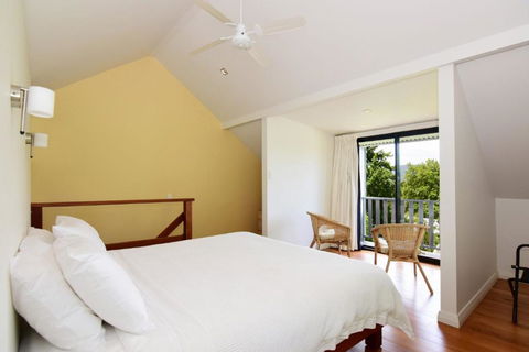 Cloudsong Chalet 1 Close To The Village Centre! - Accommodation VIC 6