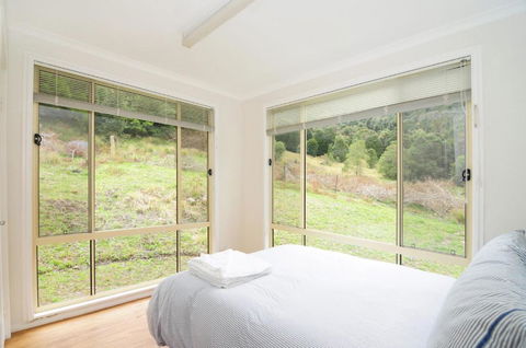 Cabbage Tree Farm Seclusion & Tranquillity! - Accommodation VIC 4