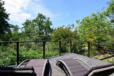 Cloudsong Chalet 3 Close To The Village Centre! - Accommodation VIC 5