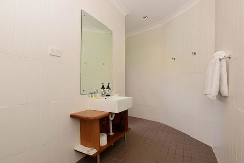 Cloudsong Chalet 3 Close To The Village Centre! - Accommodation VIC 1