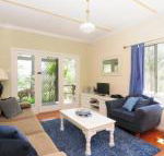 Love Shack 1 bedroom cosy cottage - Accommodation VIC