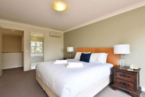 Villa 3br Tempranillo Resort Condo Located Within Cypress Lakes Resort (nothing Is More Central) - Accommodation VIC 7