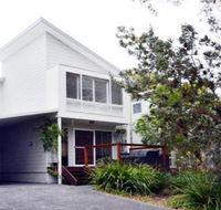Scribbly Gum on Benton bushland setting - Accommodation VIC
