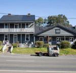 Robertson Public House  Kitchen - Accommodation VIC