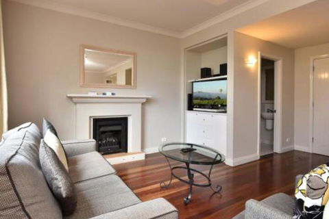 Villa Executive 2br Pokolbin Resort Condo Located Within Cypress Lakes Resort (nothing Is More Central) - Accommodation VIC 0