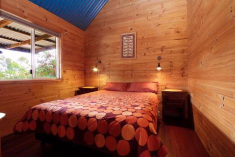Sunnyhurst Chalets Rural Stay - Accommodation VIC 4