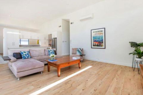 PALM COURT RETREAT MORNINGTON - Accommodation VIC 4
