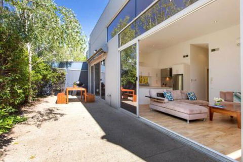 PALM COURT RETREAT MORNINGTON - Accommodation VIC 7
