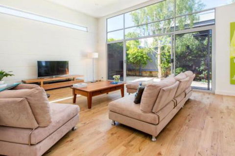 PALM COURT RETREAT MORNINGTON - Accommodation VIC 0