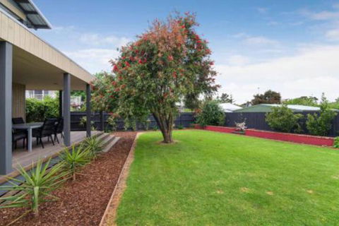 PIER 55 DROMANA... - Accommodation VIC 2