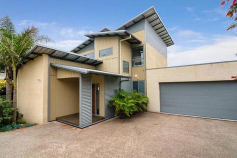 PIER 55 DROMANA... - Accommodation VIC 4
