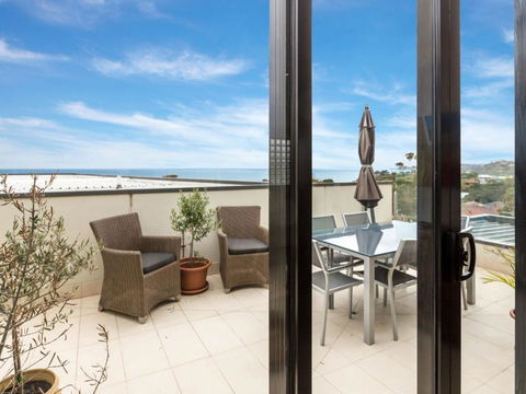THE PENTHOUSE MORNINGTON - Accommodation VIC 4