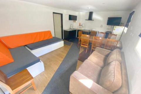The Granny Flat - Accommodation VIC 6