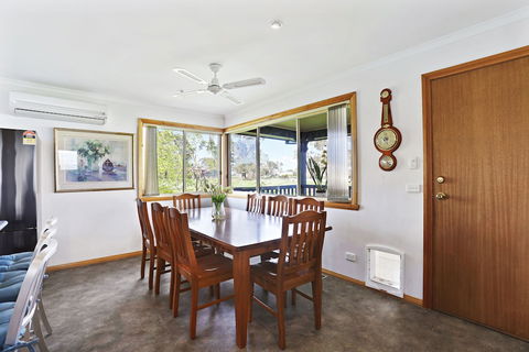Yarragon 4 Bedroom House In Gippsland - Accommodation VIC 6