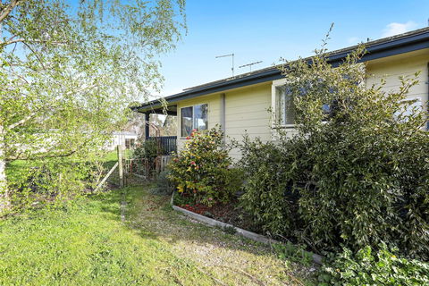 Yarragon 4 Bedroom House In Gippsland - Accommodation VIC 1
