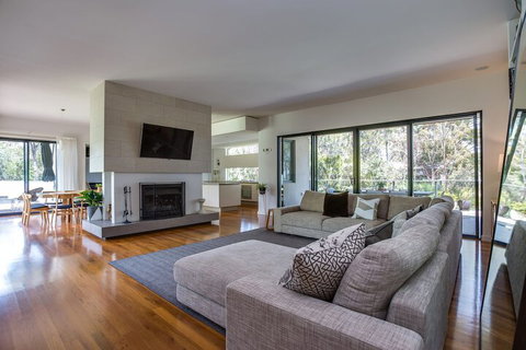 Kalina Retreat Tennis & Pool - Accommodation VIC 4
