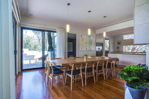 Kalina Retreat Tennis & Pool - Accommodation VIC 1