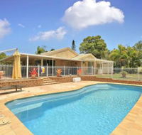 Hook Wine  Sinker Hervey Bay - Accommodation VIC