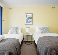 Spacious Comfortable Home in Wheelers Hillpool - Accommodation VIC