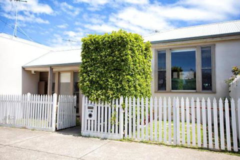 BELLA CASA - Accommodation VIC 5
