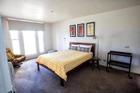 BELLA CASA - Accommodation VIC 6