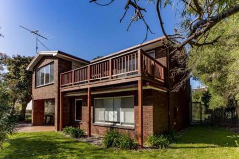 HIP NAUTIC 100 Metres To Beach - Accommodation VIC 4
