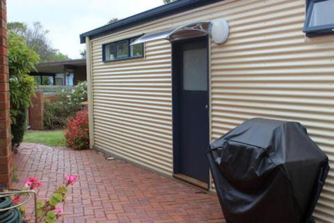 The Old Cottage At Cowes - Accommodation VIC 2