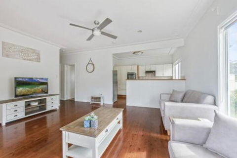 Mitchell Pde 71 Mollymook - Accommodation VIC 5