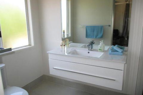 Sea Renity In Dundowran - Accommodation VIC 4